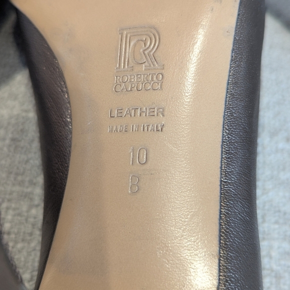 Silver Roberto Capucci Heels with Pointed Toe  Size 10B - Picture 9 of 9